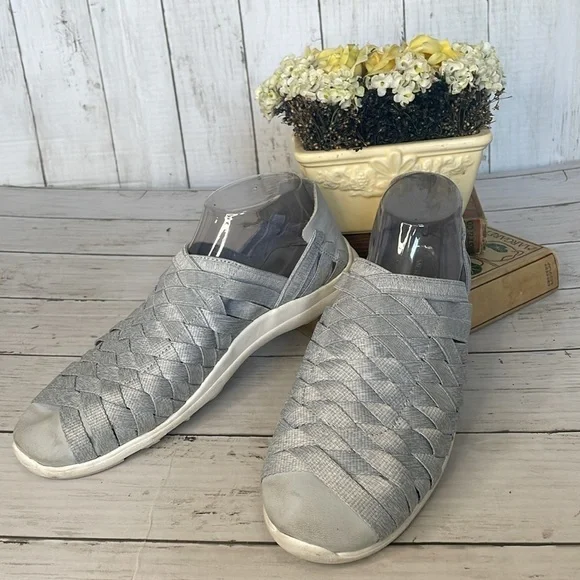 Grey Merrell Flora Kye Woven Slip-On Sandal Sneaker - Picture 2 of 10